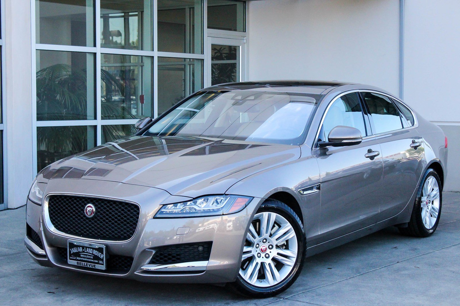 Certified Pre-Owned 2017 Jaguar XF 35t Premium 4dr Car in Bellevue