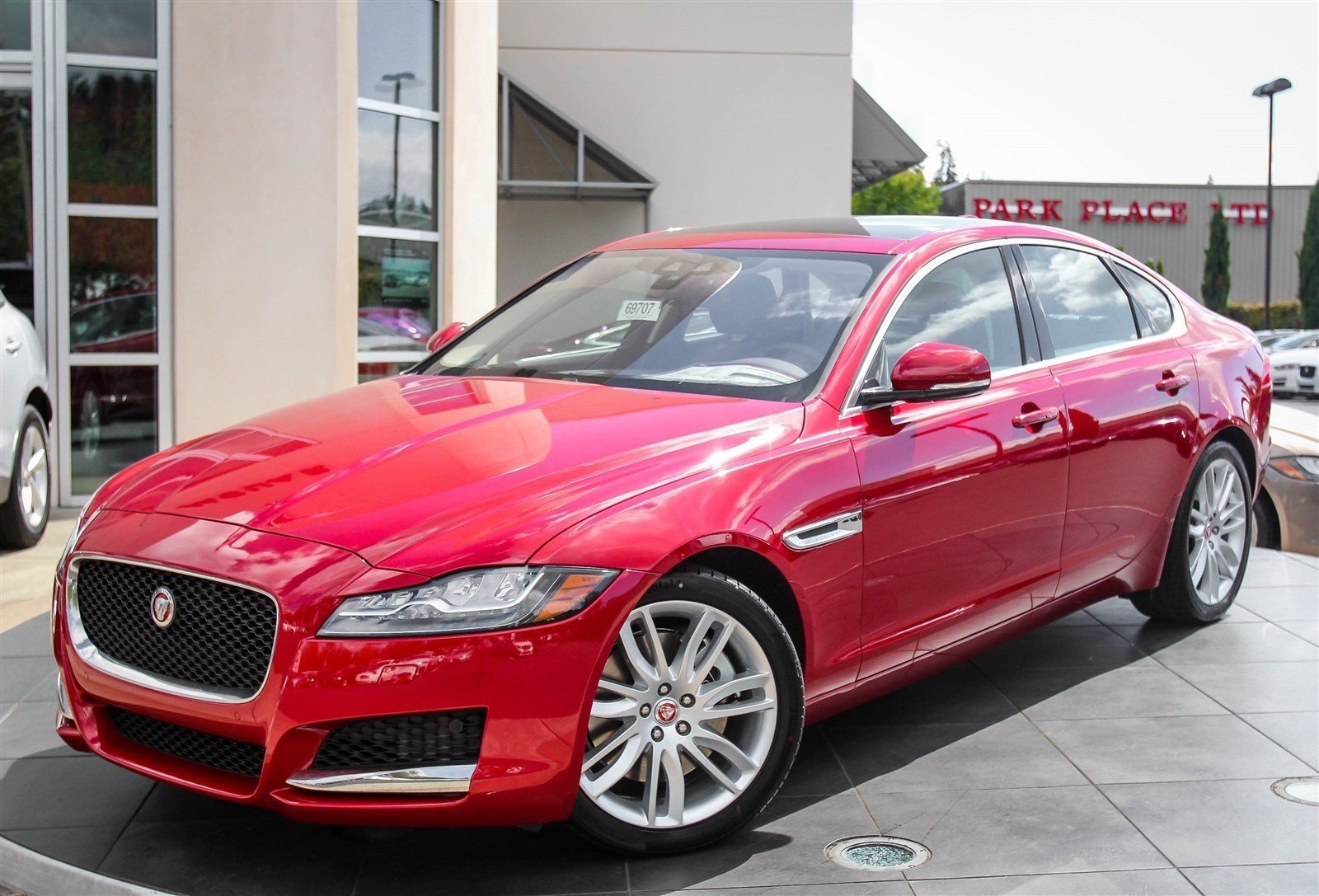 New 2017 Jaguar XF 35t Prestige 4dr Car in Bellevue #69707 | Jaguar